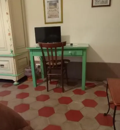 Casa Cristina Bed & Breakfast 3*