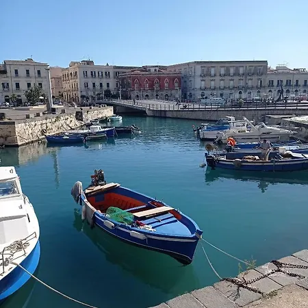Casa Cristina فندق مبيت وإفطار 3*