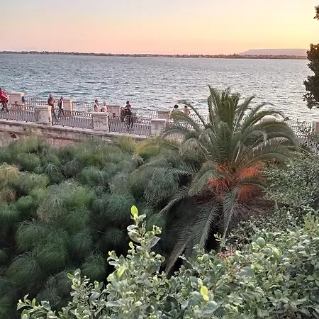 فندق مبيت وإفطار Casa Cristina سيراكوزا