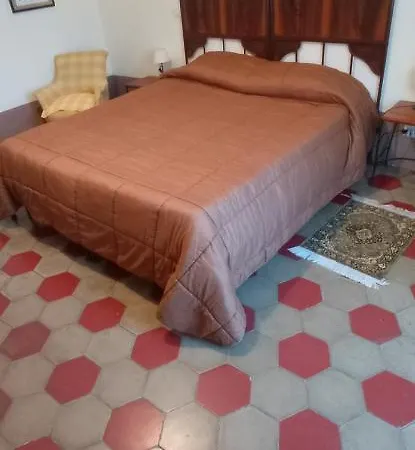 Casa Cristina לינה וארוחת בוקר סירקוזה